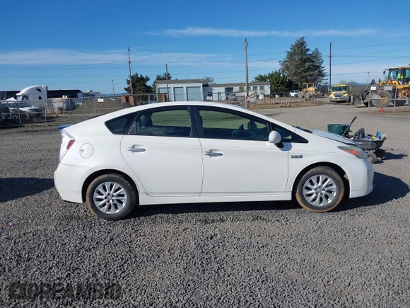 2012 Toyota Prius with VIN JTDKN3DPXC3015496, listed as a IAAI auction lot 41838717 with 178,379 mi miles and . Bid and sale history available at DreamBid. Image 13.