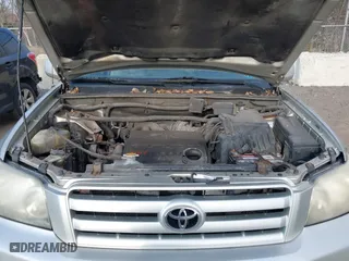 2006 Toyota Highlander w/3rd Row with VIN JTEEP21A660158559, listed as a IAAI auction lot 41732038 with 376,274 mi miles. Bid and sale history available at carsss.com. Image 10.
