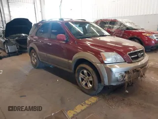 2006 Kia Sorento LX z VIN KNDJC733065636357, wystawiony jako IAAI lot #41735174 z przebiegiem 178 024 mil mil oraz . Historia ofert i sprzedaży dostępna na DreamBid. Obrazek 1.