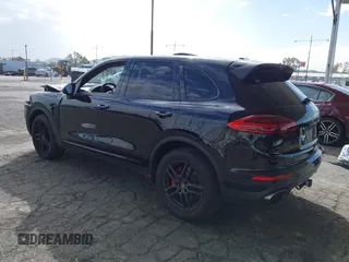 2016 Porsche Cayenne z VIN WP1AA2A21GKA13124, wystawiony jako IAAI lot #41698986 z przebiegiem 73 984 mil mil oraz . Historia ofert i sprzedaży dostępna na DreamBid. Obrazek 3.