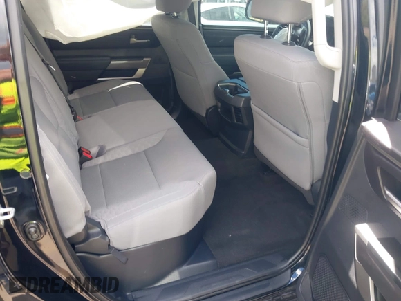 2023 Toyota Tundra SR5 с VIN 5TFLA5DB3PX108794, выставлен на аукционе IAAI как лот 42261726 с пробегом 15 141 миль миль и . История ставок и продаж доступна на DreamBid. Изображение 8.