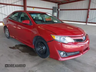 2014 Toyota Camry L with VIN 4T1BF1FK6EU781222, listed as a IAAI auction lot 42000801 with 175,994 mi miles. Bid and sale history available at carsss.com. Image 1.