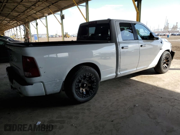 2012 Ram 1500 Sport z VIN 1C6RD6HT4CS155325, wystawiony jako Copart lot #76717904 z przebiegiem 152 654 mil mil oraz Szkoda całkowita • Salvage title. Historia ofert i sprzedaży dostępna na DreamBid. Obrazek 3.