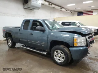 2009 Chevrolet Silverado 1500 LT with VIN 1GCEK290X9Z156179, listed as a Copart auction lot 43271365 with 202,556 mi miles and Clean Title. Bid and sale history available at carsss.com. Image 4.