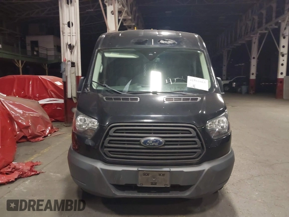 2017 Ford Transit с VIN 1FTYR2CM3HKB02007, выставлен на аукционе IAAI как лот 42561063 с пробегом 114 638 миль миль и . История ставок и продаж доступна на DreamBid. Изображение 12.