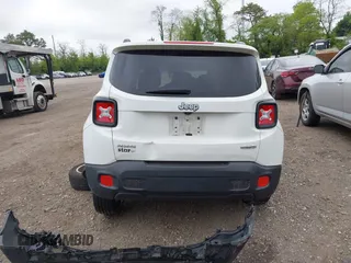 2017 Jeep Renegade Latitude z VIN ZACCJBBB4HPG04483, wystawiony jako IAAI lot #42252208 z przebiegiem 68 088 mil mil oraz . Historia ofert i sprzedaży dostępna na DreamBid. Obrazek 15.