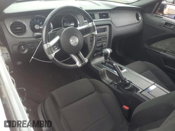 2010 Ford Mustang V6 with VIN 1ZVBP8AN0A5162385, listed as a Copart auction lot 53983395 with 171,910 mi miles and Clean Title. Bid and sale history available at DreamBid. Image 8.