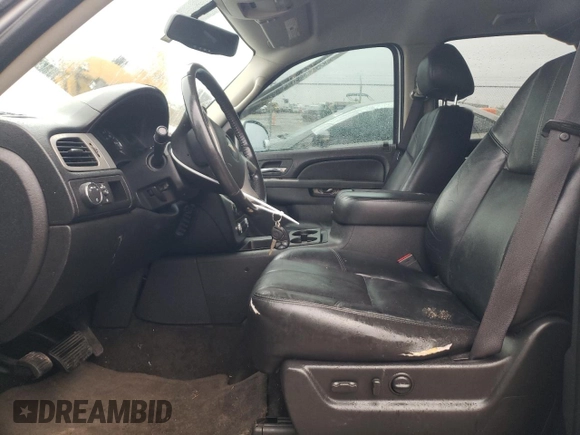 2011 Chevrolet Tahoe LT z VIN 1GNSCBE06BR350033, wystawiony jako Copart lot #88861575 z przebiegiem 171 373 mil mil oraz Szkoda całkowita • Salvage title. Historia ofert i sprzedaży dostępna na DreamBid. Obrazek 7.