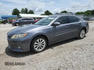 2013 Lexus ES 300h z VIN JTHBW1GGXD2028123, wystawiony jako Copart lot #61285685 z przebiegiem 225 604 mil mil oraz Szkoda całkowita • Salvage title. Historia ofert i sprzedaży dostępna na DreamBid. Obrazek 1.
