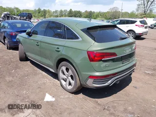 2024 Audi Q5 Sportback S line Premium Plus z VIN WA15AAFY2R2049587, wystawiony jako IAAI lot #42188180 z przebiegiem 11 987 mil mil oraz . Historia ofert i sprzedaży dostępna na DreamBid. Obrazek 3.