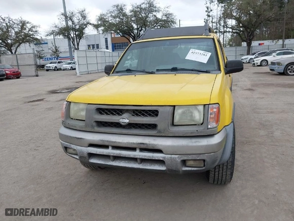 2001 Nissan Xterra XE with VIN 5N1ED28T81C568917, listed as a IAAI auction lot 41573281 with 275,943 mi miles. Bid and sale history available at carsss.com. Image 6.