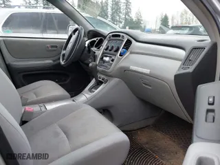 2006 Toyota Highlander Hybrid with VIN JTEEW21A060032541, listed as a IAAI auction lot 41912190 with 205,779 mi miles. Bid and sale history available at carsss.com. Image 5.