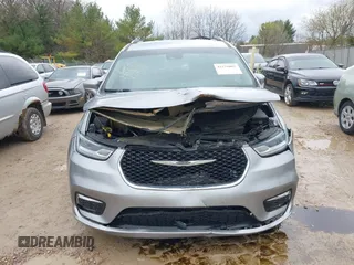 2021 Chrysler Pacifica Touring L z VIN 2C4RC1BG0MR531936, wystawiony jako IAAI lot #42176003 z przebiegiem 109 633 mil mil oraz . Historia ofert i sprzedaży dostępna na DreamBid. Obrazek 12.