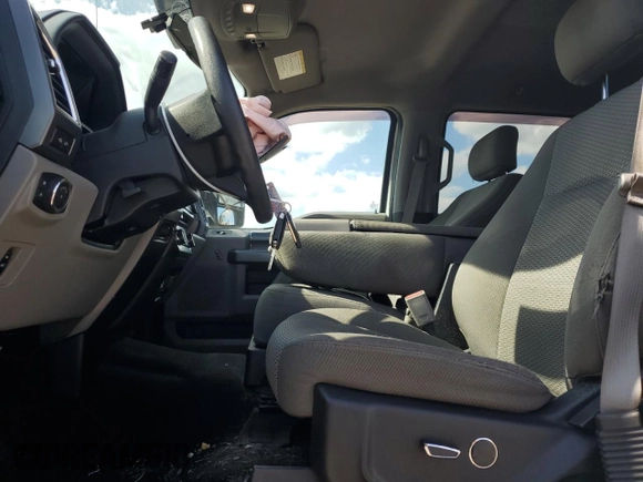 2017 Ford F-250 Lariat с VIN 1FT7W2BT8HEC85559, выставлен на аукционе Copart как лот 57572975 с пробегом 121 068 миль миль и Списание • Salvage title. История ставок и продаж доступна на DreamBid. Изображение 7.
