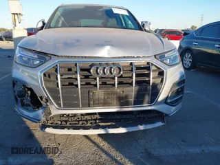 2023 Audi Q5 Premium with VIN WA1ABAFY9P2084975, listed as a IAAI auction lot 41302774 with 40,203 mi miles. Bid and sale history available at carsss.com. Image 12.