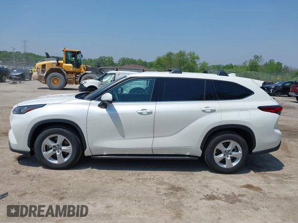 2020 Toyota Highlander L with VIN 5TDCZRAH4LS028560, listed as a IAAI auction lot 42436309 with 55,569 mi miles and . Bid and sale history available at DreamBid. Image 14.