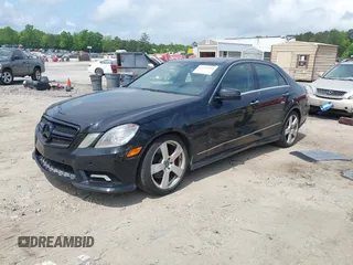 2011 Mercedes-Benz E 350 Luxury z VIN WDDHF8HB0BA269785, wystawiony jako IAAI lot #42120896 z przebiegiem 170 433 mil mil oraz . Historia ofert i sprzedaży dostępna na DreamBid. Obrazek 2.