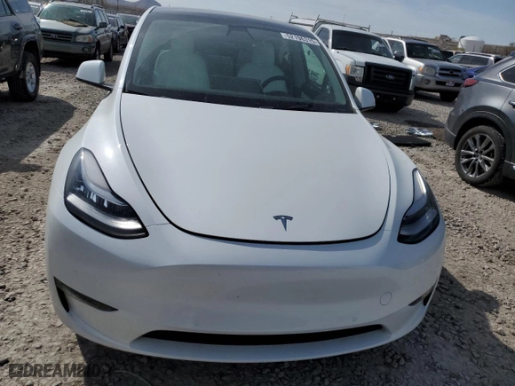 2021 Tesla Model Y Long Range with VIN 5YJYGDEEXMF268300, listed as a Copart auction lot 52196315 with 33,280 mi miles and Salvage Title. Bid and sale history available at carsss.com. Image 5.