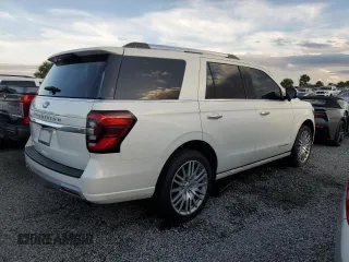 2024 Ford Expedition Platinum z VIN 1FMJU1L82REA60907, wystawiony jako Copart lot #74033544 z przebiegiem 2 700 mil mil oraz Szkoda całkowita • Salvage title. Historia ofert i sprzedaży dostępna na DreamBid. Obrazek 3.