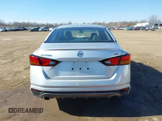 2020 Nissan Altima 2.5 SR with VIN 1N4BL4CV9LC234550, listed as a IAAI auction lot 41895070 with 58,707 mi miles. Bid and sale history available at carsss.com. Image 17.