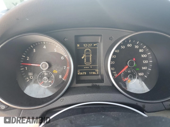 2013 Volkswagen Golf w/Conv z VIN WVWDB7AJ7DW087846, wystawiony jako Copart lot #86685384 z przebiegiem 95 679 mil mil oraz Nie do naprawy • Non repairable. Historia ofert i sprzedaży dostępna na DreamBid. Obrazek 9.