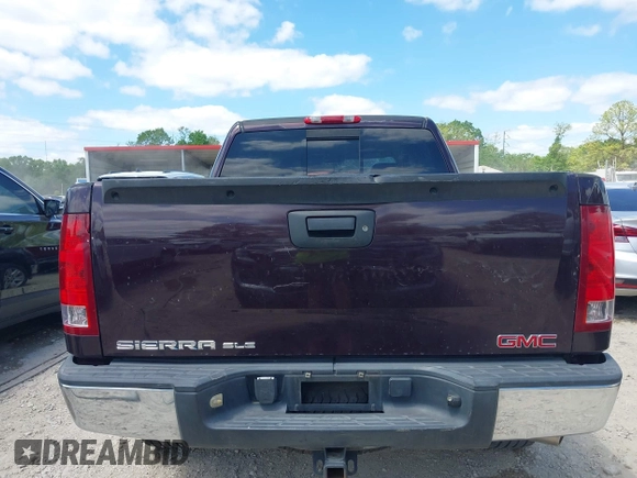 2008 GMC Sierra 1500 SLE1 z VIN 2GTEC13JX81125255, wystawiony jako IAAI lot #41955534 z przebiegiem 246 256 mil mil oraz . Historia ofert i sprzedaży dostępna na DreamBid. Obrazek 17.