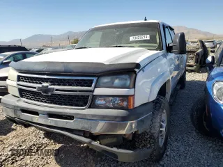 2006 Chevrolet Silverado 1500HD LT2 z VIN 1GCGK13U56F101831, wystawiony jako Copart lot #73425214 z przebiegiem 150 652 mil mil oraz Szkoda całkowita • Salvage title. Historia ofert i sprzedaży dostępna na DreamBid. Obrazek 1.