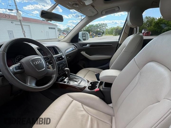 2012 Audi Q5 Premium z VIN WA1CFAFP1CA1204, wystawiony jako Copart lot #60001485 z przebiegiem 134 934 mil mil oraz Czysty tytuł • Clean title. Historia ofert i sprzedaży dostępna na DreamBid. Obrazek 5.
