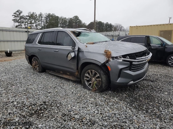 2021 Chevrolet Tahoe LT with VIN 1GNSCNKD1MR156490, listed as a Copart auction lot 42393605 with 134,700 mi miles and Salvage Title. Bid and sale history available at carsss.com. Image 4.