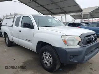 2015 Toyota Tacoma z VIN 5TFTX4CN6FX047623, wystawiony jako IAAI lot #42458260 z przebiegiem 224 496 mil mil oraz . Historia ofert i sprzedaży dostępna na DreamBid. Obrazek 1.