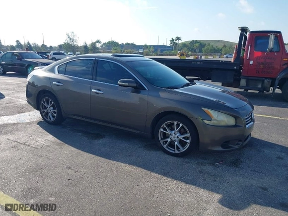 2013 Nissan Maxima 3.5 SV w/Premium Pkg with VIN 1N4AA5AP0DC814203, listed as a IAAI auction lot 41756476 with 179,164 mi miles. Bid and sale history available at carsss.com. Image 1.