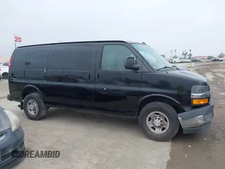 2019 Chevrolet Express Cargo z VIN 1GCWGAFP7K1229420, wystawiony jako IAAI lot #42410963 z przebiegiem Nie podano mil oraz . Historia ofert i sprzedaży dostępna na DreamBid. Obrazek 13.