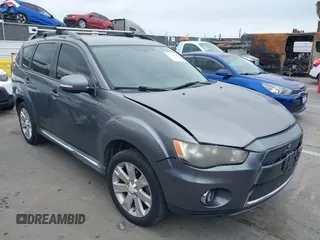 2011 Mitsubishi Outlander SE z VIN JA4AS3AW2BU040220, wystawiony jako IAAI lot #41728765 z przebiegiem 192 187 mil mil oraz . Historia ofert i sprzedaży dostępna na DreamBid. Obrazek 1.