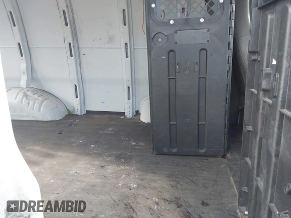 2018 Chevrolet Express Cargo with VIN 1GCWGAFP6J1337249, listed as a IAAI auction lot 42499473 with 92,075 mi miles and . Bid and sale history available at DreamBid. Image 8.