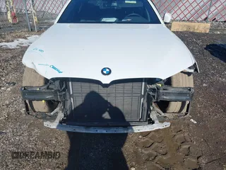 2019 BMW 5 Series 530i with VIN WBAJA5C54KBX87111, listed as a IAAI auction lot 41640822 with 55,500 mi miles and . Bid and sale history available at DreamBid. Image 6.