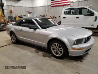 2005 Ford Mustang Deluxe with VIN 1ZVFT84N155208479, listed as a Copart auction lot 43827665 with 139,599 mi miles and Clean title. Bid and sale history available at DreamBid. Image 4.