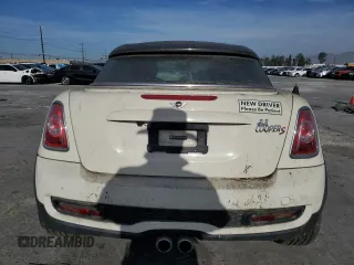 2013 MINI Coupe S z VIN WMWSX3C55DT772606, wystawiony jako Copart lot #43653845 z przebiegiem 39 474 mil mil oraz Czysty tytuł • Clean title. Historia ofert i sprzedaży dostępna na DreamBid. Obrazek 6.