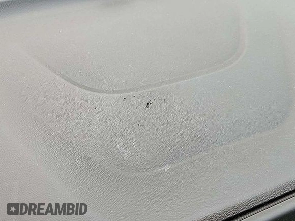 2020 Chevrolet Equinox LT z VIN 2GNAXJEV9L6155319, wystawiony jako IAAI lot #42575790 z przebiegiem 84 186 mil mil oraz . Historia ofert i sprzedaży dostępna na DreamBid. Obrazek 3.