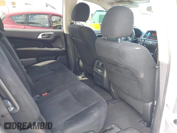 2016 Nissan Pathfinder SV with VIN 5N1AR2MN5GC647848, listed as a IAAI auction lot 42178328 with 155,942 mi miles. Bid and sale history available at carsss.com. Image 8.