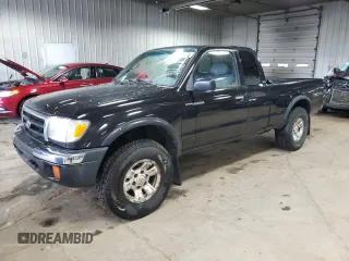 1999 Toyota Tacoma z VIN 4TAWN72N3XZ515329, wystawiony jako Copart lot #57905275 z przebiegiem 183 230 mil mil oraz Czysty tytuł • Clean title. Historia ofert i sprzedaży dostępna na DreamBid. Obrazek 1.