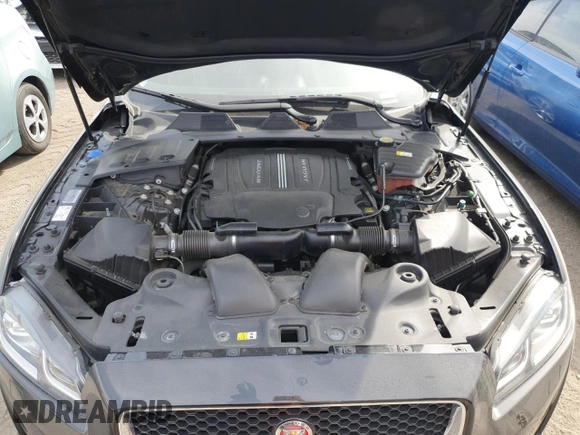 2017 Jaguar XJ with VIN SAJWA1C70H8W08833, listed as a Copart auction lot 76205434 with 0 mi miles and Non Repairable. Bid and sale history available at carsss.com. Image 11.