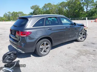 2020 Mercedes-Benz GLC 300 z VIN WDC0G8DB3LF715789, wystawiony jako IAAI lot #42270498 z przebiegiem 88 882 mil mil oraz . Historia ofert i sprzedaży dostępna na DreamBid. Obrazek 4.