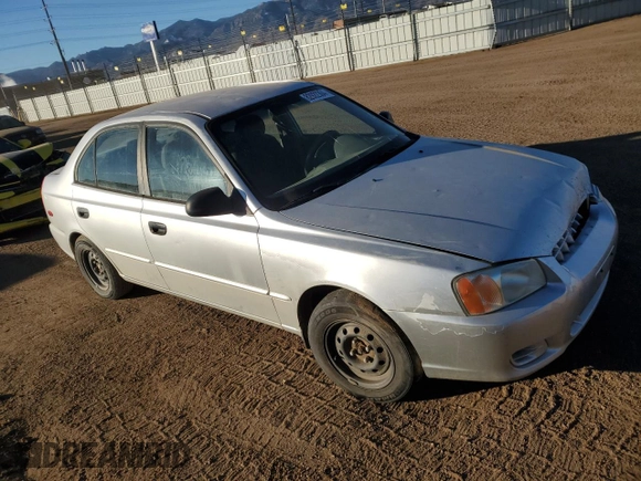 2002 Hyundai Accent GL with VIN KMHCG45C52U313944, listed as a Copart auction lot 82922304 with 190,208 mi miles and Non Repairable. Bid and sale history available at carsss.com. Image 4.