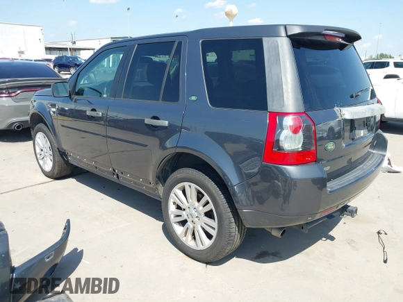 2010 Land Rover LR2 HSE z VIN SALFR2BN4AH180051, wystawiony jako IAAI lot #41830326 z przebiegiem 219 727 mil mil oraz . Historia ofert i sprzedaży dostępna na DreamBid. Obrazek 3.