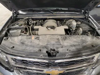 2019 Chevrolet Tahoe LT z VIN 1GNSKBKC7KR352620, wystawiony jako Copart lot #49597515 z przebiegiem 98 180 mil mil oraz Szkoda całkowita • Salvage title. Historia ofert i sprzedaży dostępna na DreamBid. Obrazek 12.