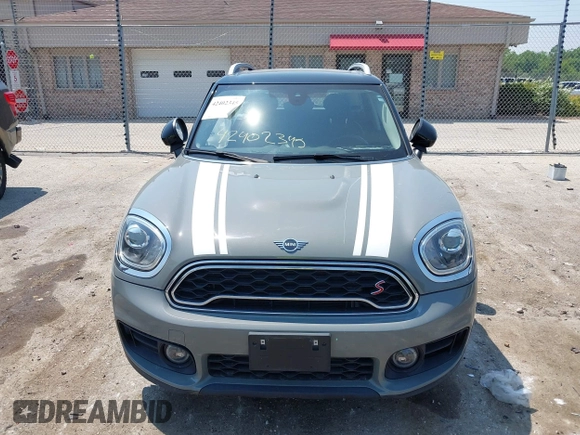 2020 MINI Countryman Cooper S with VIN WMZYX1C08L3L66257, listed as a IAAI auction lot 42402345 with 28,609 mi miles and . Bid and sale history available at DreamBid. Image 12.