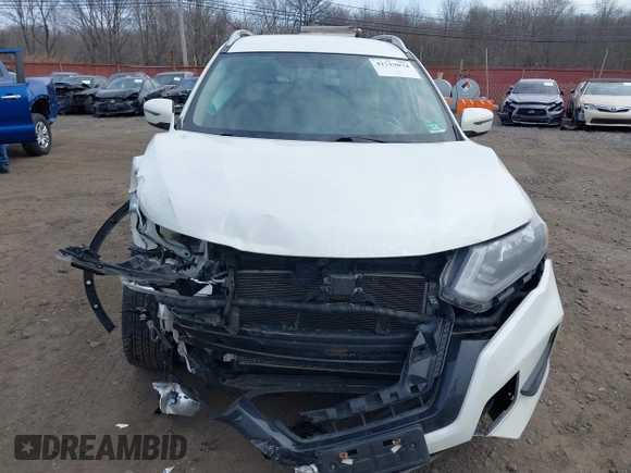 2018 Nissan Rogue SV with VIN KNMAT2MV7JP598545, listed as a IAAI auction lot 41719074 with 173,395 mi miles. Bid and sale history available at carsss.com. Image 12.