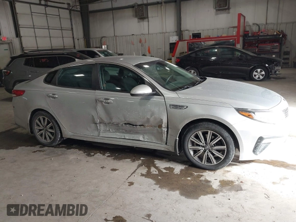 2019 Kia Optima LX with VIN 5XXGT4L39KG354118, listed as a IAAI auction lot 41621171 with 96,441 mi miles. Bid and sale history available at carsss.com. Image 13.