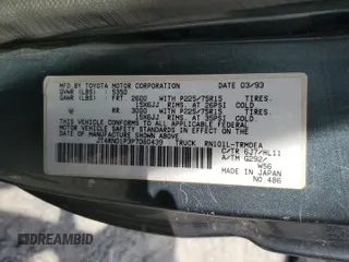 1993 Toyota Pickup DX z VIN JT4RN01P3P7060439, wystawiony jako Copart lot #57356125 z przebiegiem 259 773 mil mil oraz Szkoda całkowita • Salvage title. Historia ofert i sprzedaży dostępna na DreamBid. Obrazek 12.