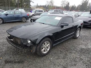 2007 Ford Mustang Deluxe with VIN 1ZVFT80N275285564, listed as a IAAI auction lot 41980104 with 111,665 mi miles. Bid and sale history available at carsss.com. Image 18.